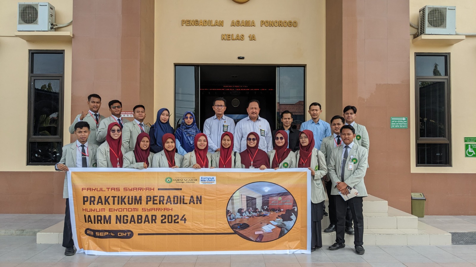 PRAKTIK PERADILAN SEMU DI PENGADILAN AGAMA PONOROGO